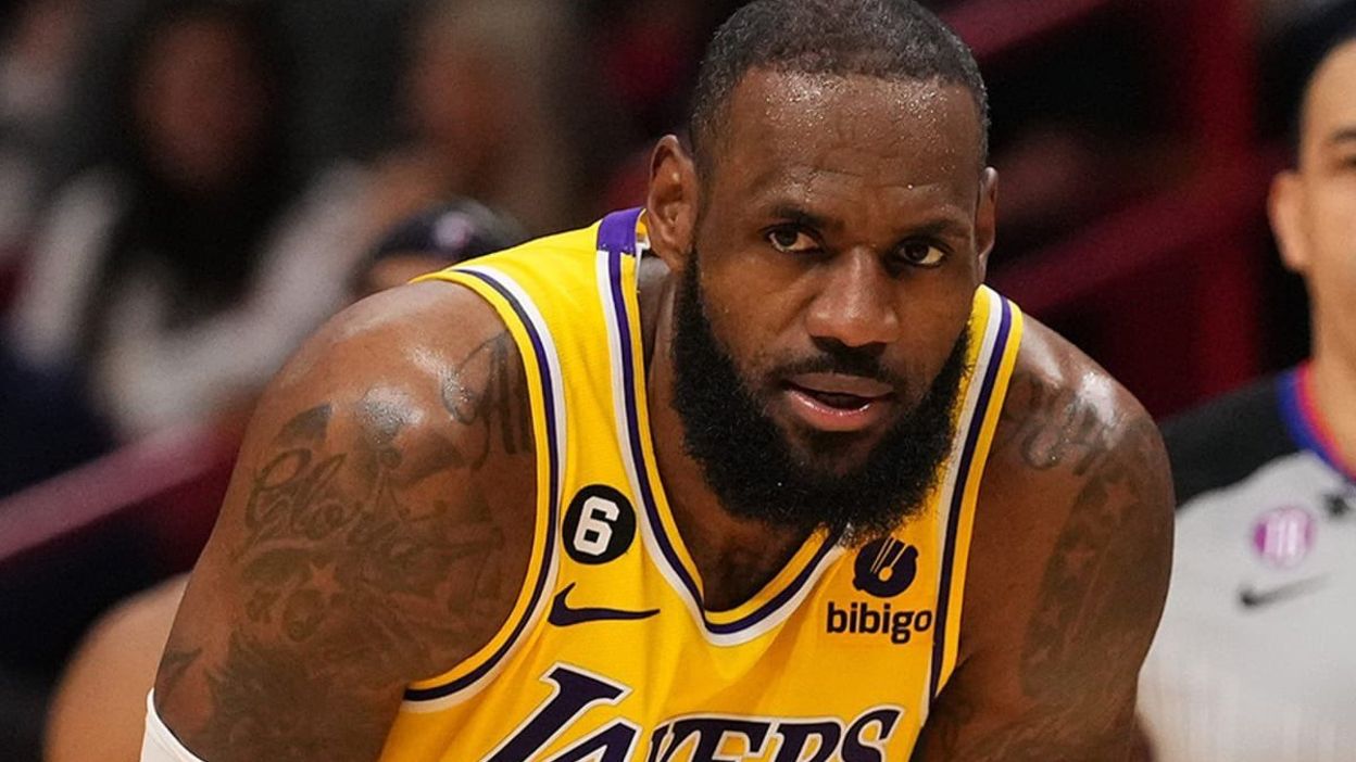 L Gendaire Lebron James Bat Le Record De Points En Nba Et D Passe