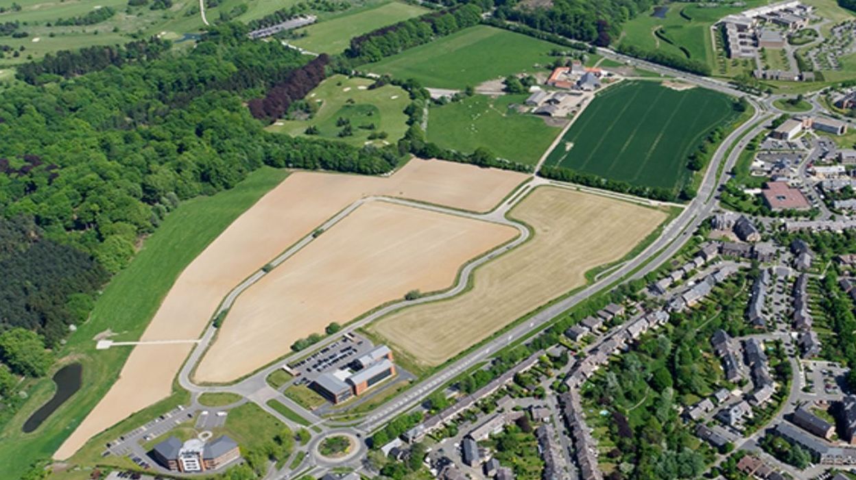 Louvain La Neuve Vue Du Ciel Le Livre Hommage D Un Architecte