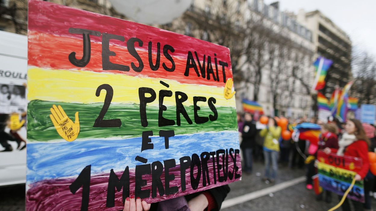 Mariage homosexuel aux Etats Unis et si Jésus était gay RTBF Actus