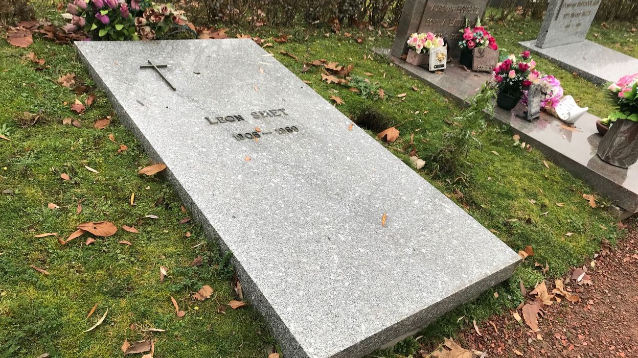 La tombe de Léon Smet le père de Johnny Hallyday est à Schaerbeek