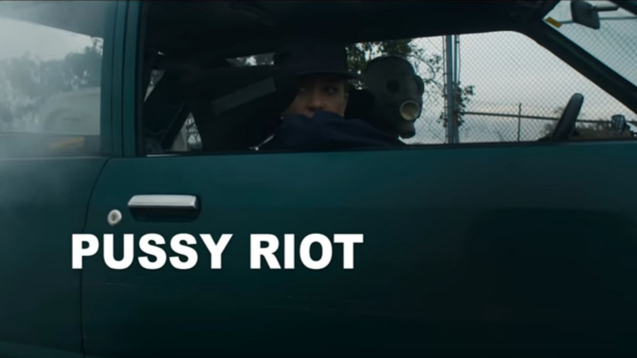 Russie Deux Ans De Camp Pour Les Trois Femmes Du Groupe Pussy Riot