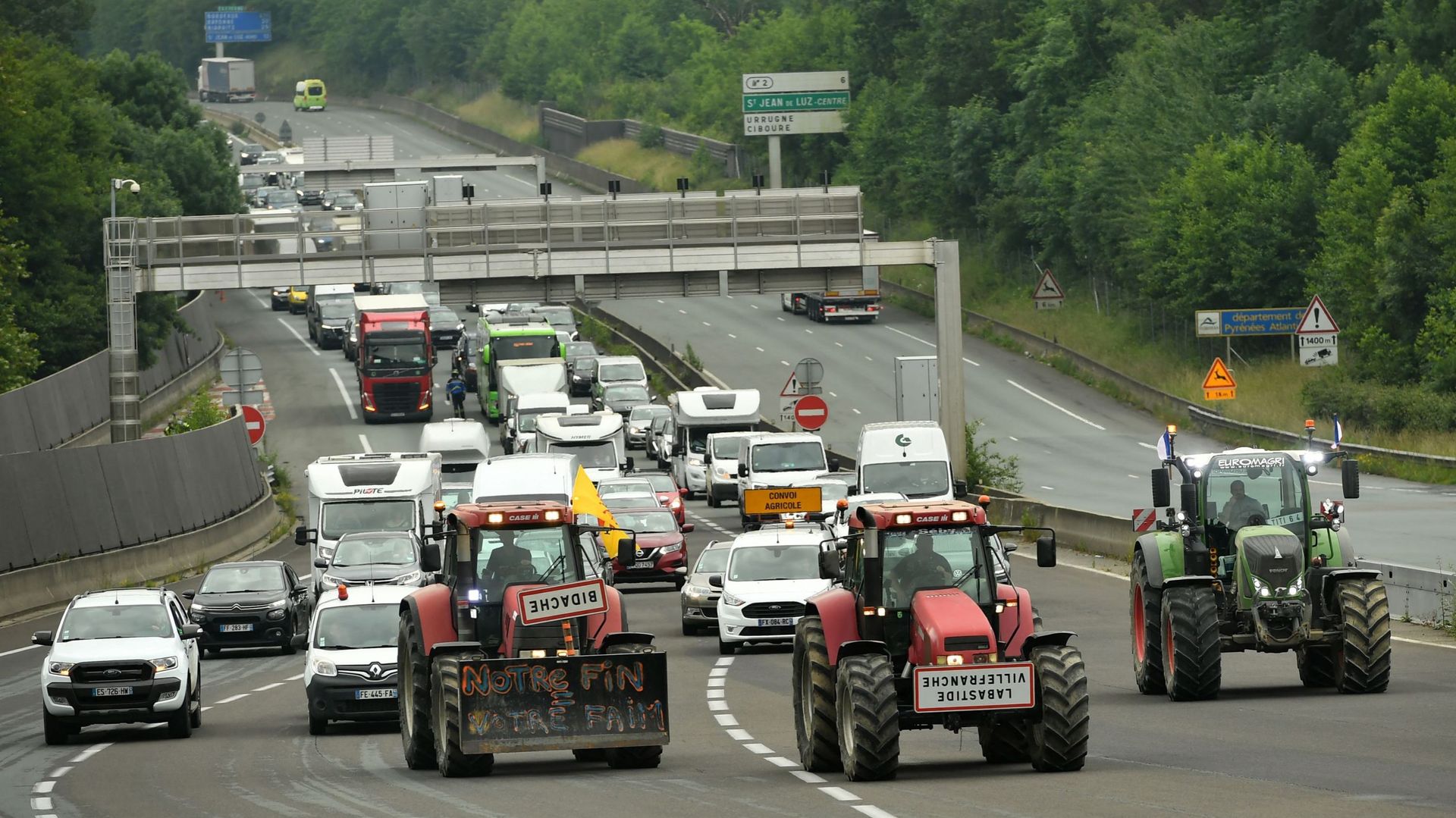 Un blocage historique à la frontière le long des Pyrénées