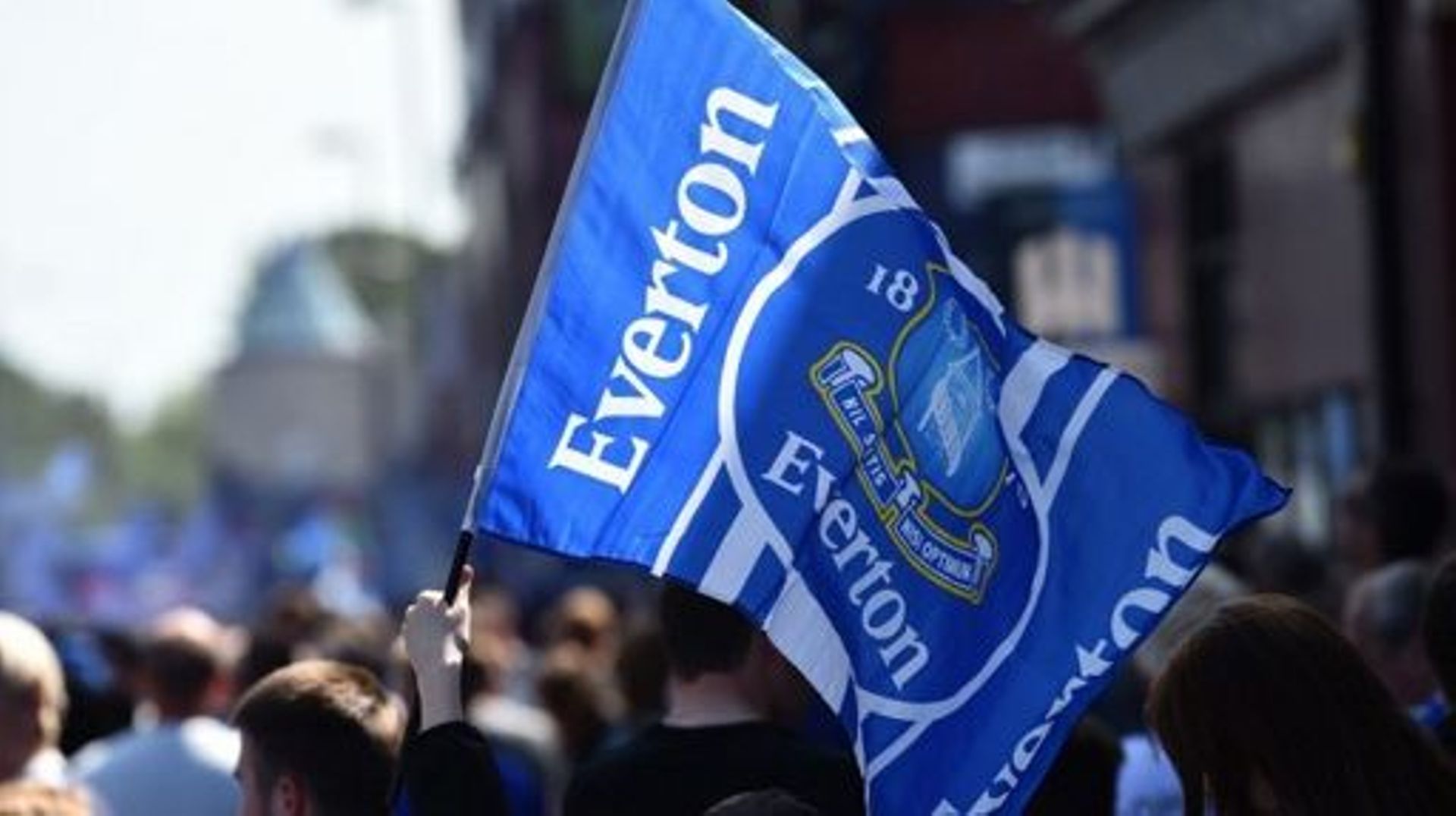 Partners Propri Taire Du Standard Et Bient T D Everton Farhad