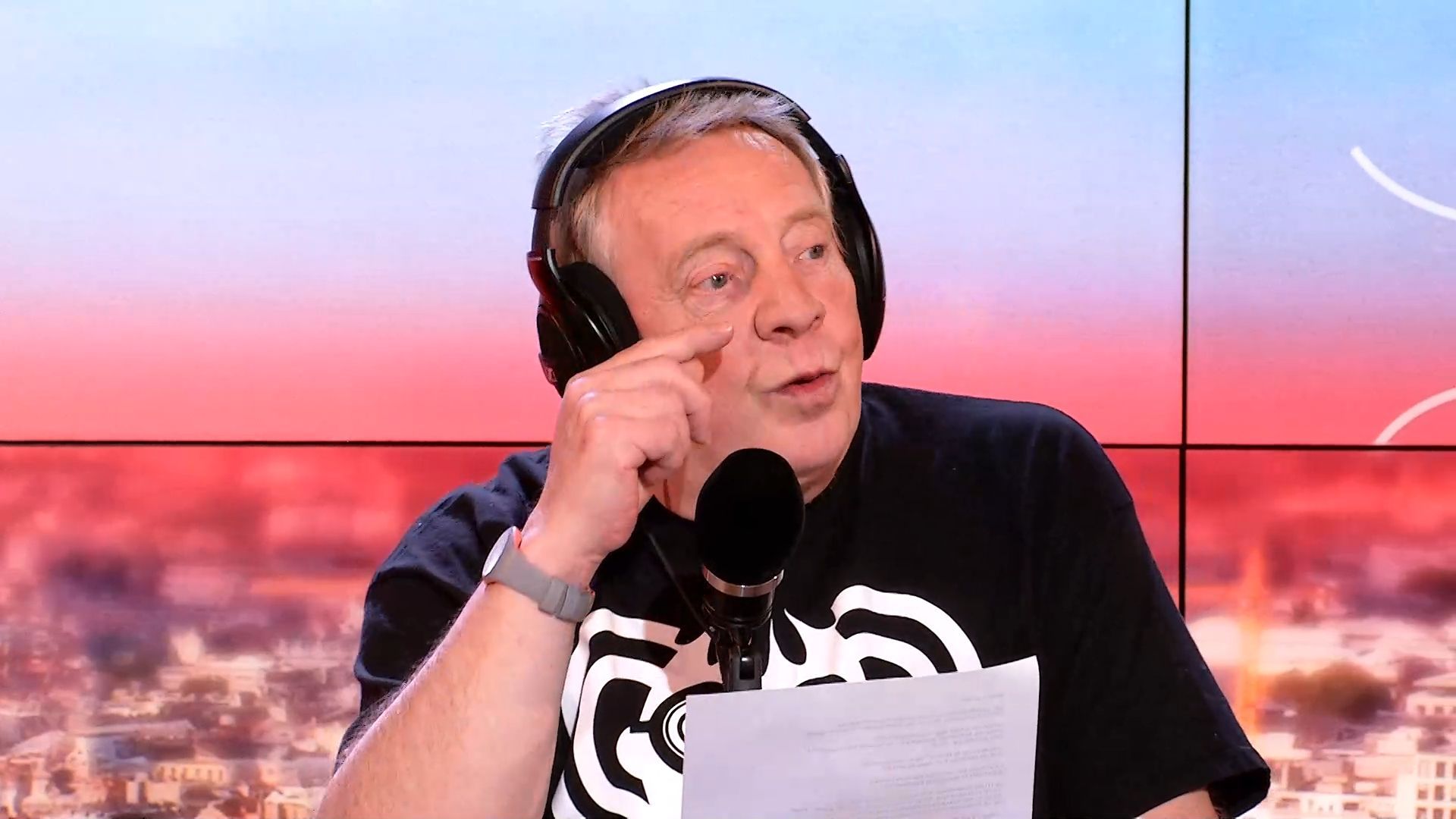 Jean Luc Fonck nous chante Ainsi parce que cest comme ça RTBF Actus