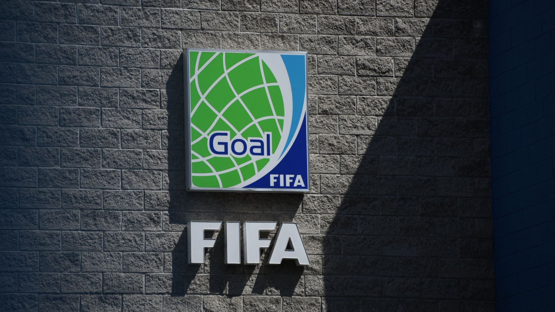 La Fifa Sanctionne 10 Pays Dont Le Chili Pour Des Chants Homophobes