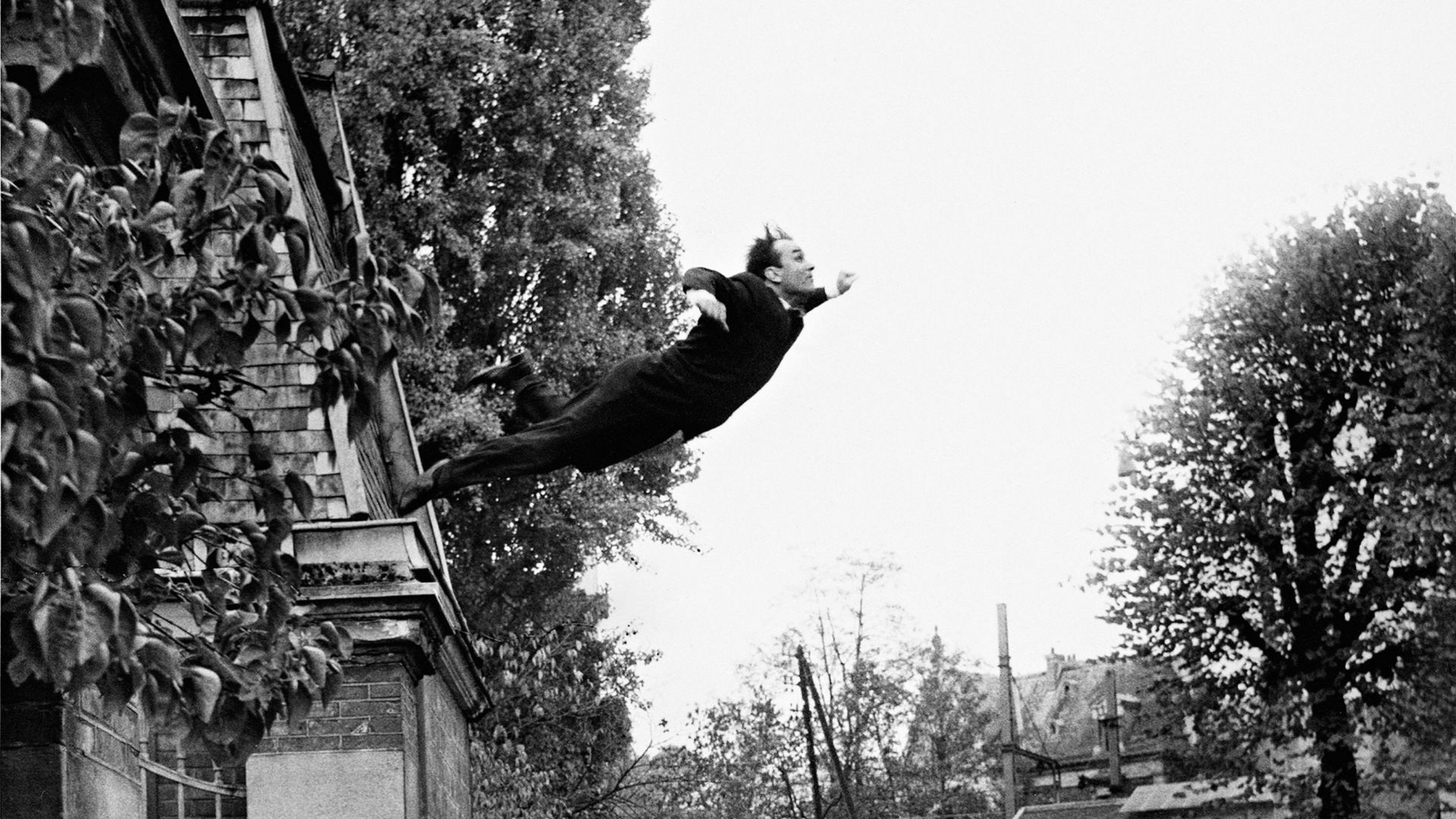 Yves Klein Le Saut Dans Le Vide Rtbf Actus