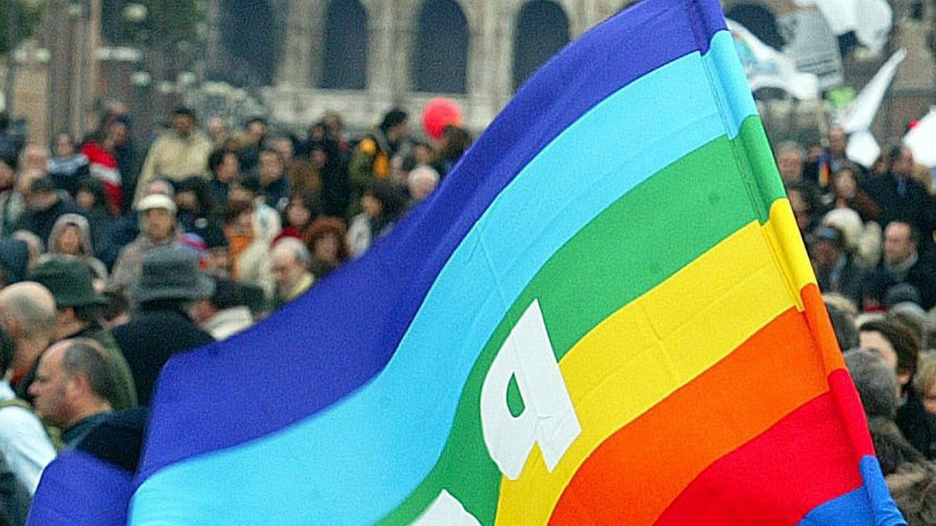 Rai Uno Accus E D Avoir Censur Une S Rie Cause D Un Mariage Gay