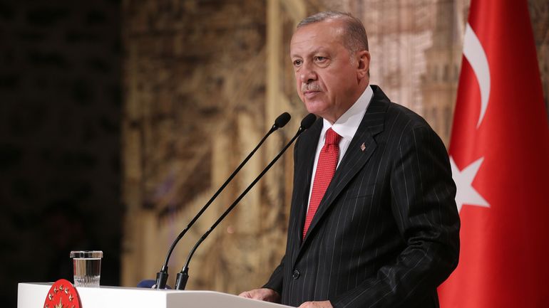 Offensive turque en Syrie: Erdogan menace de reprendre l'offensive mardi soir si l'accord n'est pas respecté