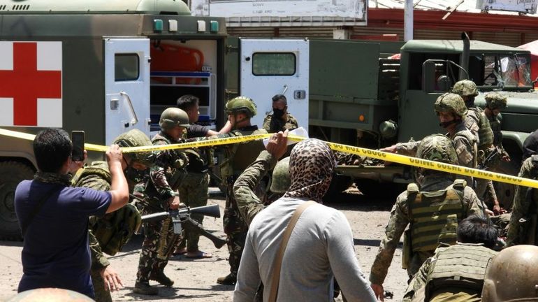 Philippines : un double attentat à Jolo fait au moins 10 morts