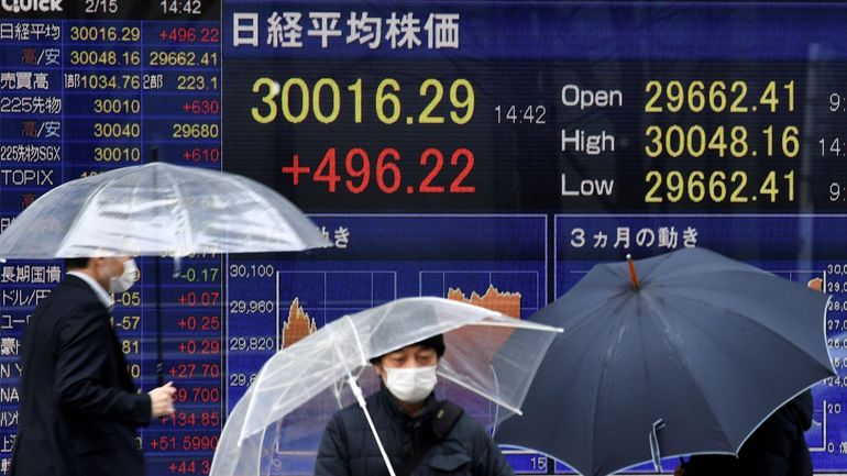 La Bourse de Tokyo poursuit son ascension au-delà des 30.000 points
