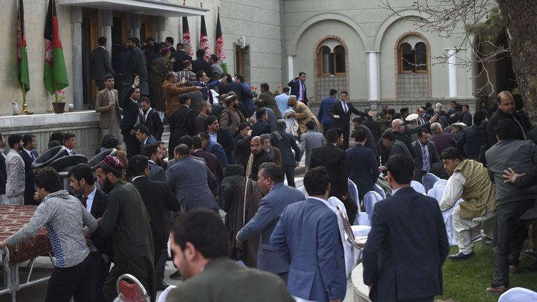 Afghanistan : une attaque de l'Etat islamique lors de la cérémonie d'investiture d'Ashraf Ghani