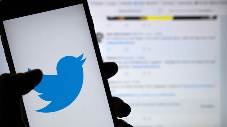 Twitter clarifie l'attribution de son badge bleu pour les comptes notoires et authentifiés