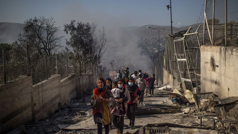 Incendie au camp pour réfugiés en Grèce : 