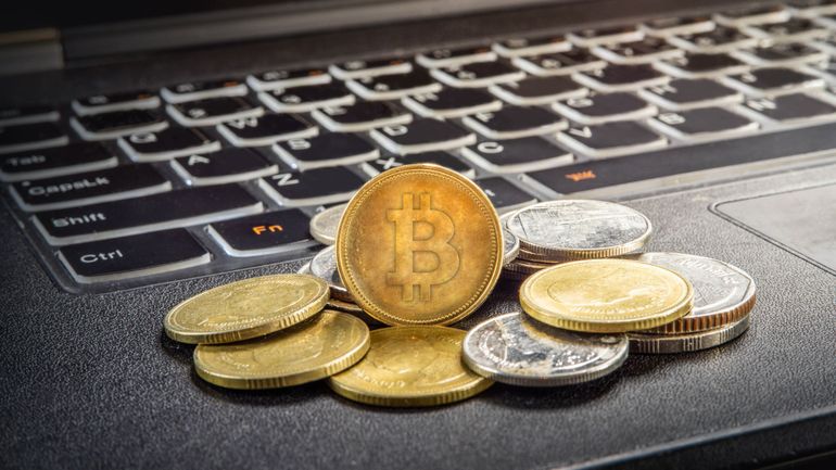 La valeur du bitcoin ne cesse d'augmenter et passe la barre des 18.000 dollars