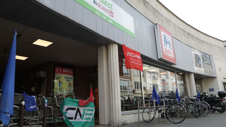 Deux magasins bruxellois Delhaize toujours fermés ce jeudi matin, de nouvelles propositions sur la table