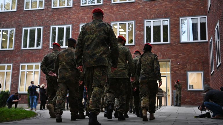 L'Allemagne réhabilite les homosexuels exclus de l'armée par le passé en raison de leur orientation