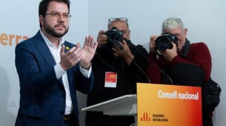 Elections législatives en Espagne: un parti indépendantiste catalan ouvre la voie à la reconduction au pouvoir de Sanchez