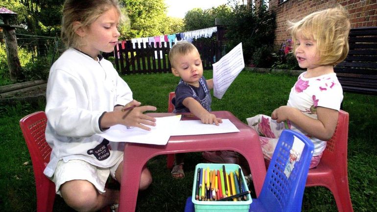 Coronavirus : les baby-sitters ne devraient aider qu'une seule famille