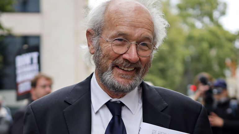 Bruxelles: 25.000 signatures pour Julian Assange remises à l'ambassade américaine