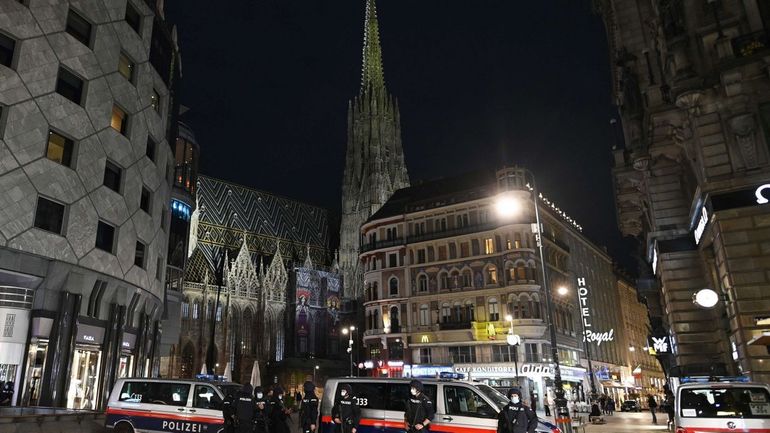 Attaques à Vienne : la police autrichienne intensifie sa présence près des lieux de culte