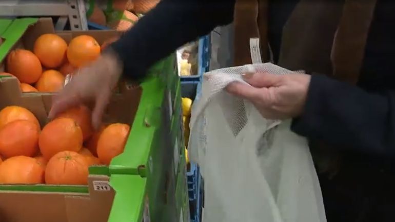Les sacs en plastique pour fruits et légumes à Bruxelles, c'est fini dès ce 1er mars
