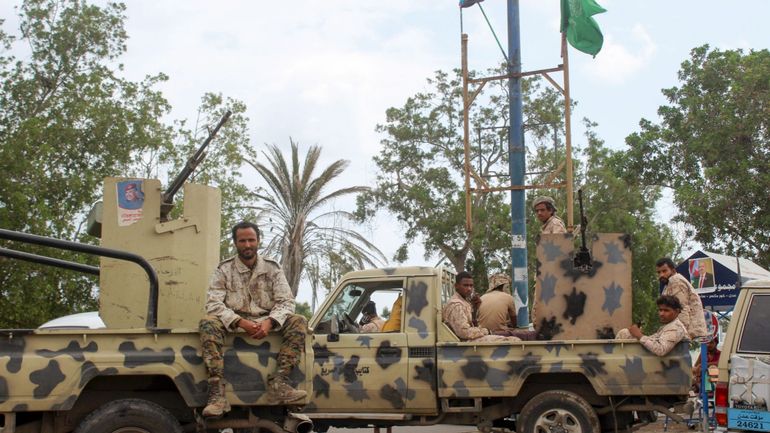 Yémen: les rebelles Houthis prennent un axe stratégique autour de Sanaa