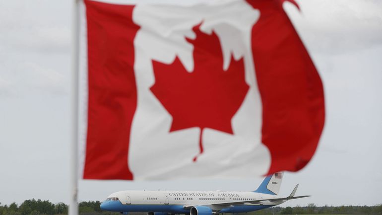 Nouvelle souche du coronavirus : le Canada suspend à son tour les vols d'origine britannique