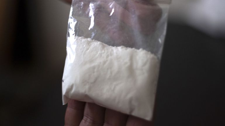 Des descentes de police dans dix pays démantèlent un réseau de contrebande de cocaïne