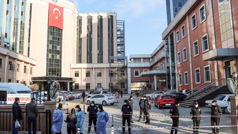 Coronavirus en Turquie : un incendie éclate dans le service Covid-19 d'un hôpital et fait neuf morts