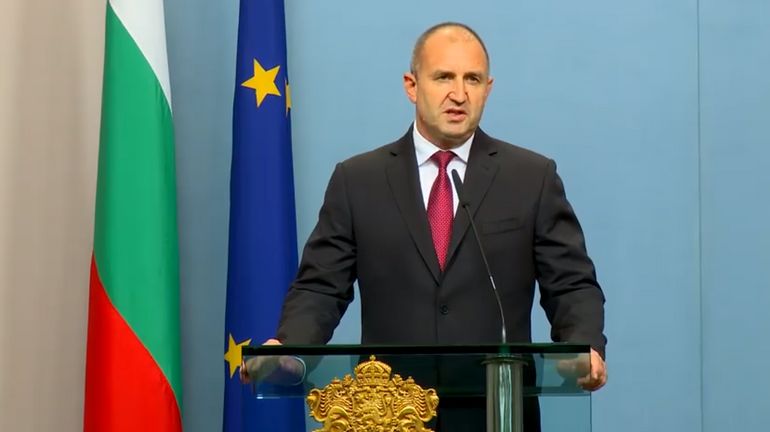 Bulgarie : le président Radev réclame la démission du gouvernement 