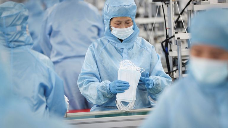 Coronavirus : la Chine a exporté 220 milliards de masques l'an dernier
