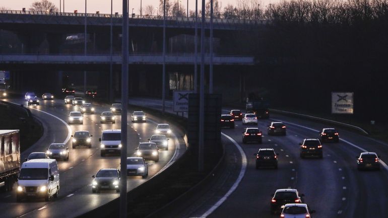 Limitation de la vitesse sur le Ring de Bruxelles : la Wallonie préfère une gestion dynamique du trafic