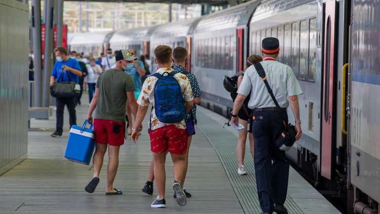 La SNCB prévoit dix trains de réserve au cas où trop de monde va à la mer ce week-end