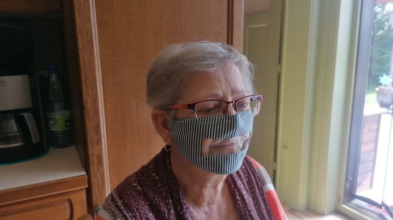 Coronavirus: un masque transparent permettrait aux sourds de lire sur les lèvres