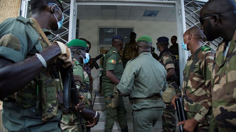 Coup d'Etat au Mali : la junte annonce la réouverture vendredi des frontières aériennes et terrestres