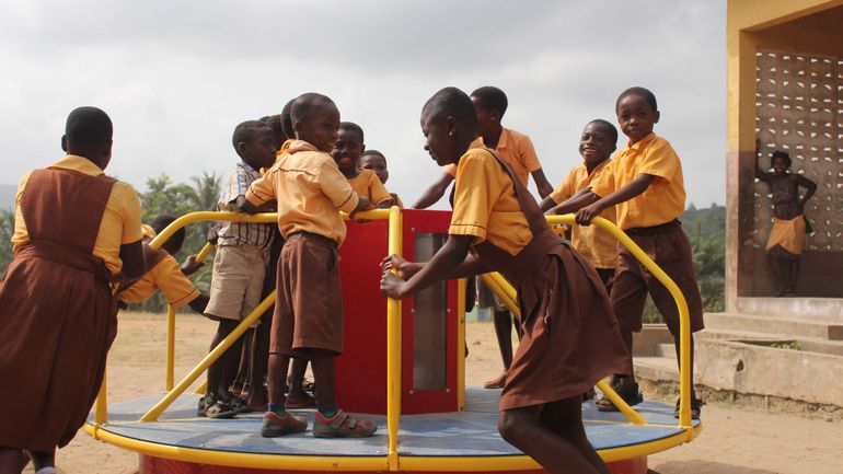Des carrousels pour produire de l'électricité dans les écoles ghanéennes