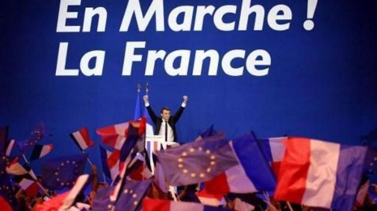 Les journaux belges évoquent l'arrivée de Macron à l'Elysée et la fin d'un système