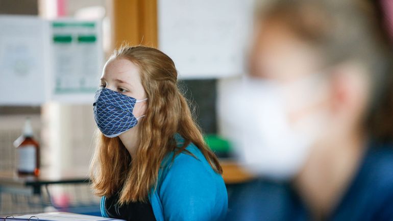Coronavirus en Belgique : pour le CD&V, le masque ne devrait pas être obligatoire dans les locaux suffisamment ventilés du secondaire