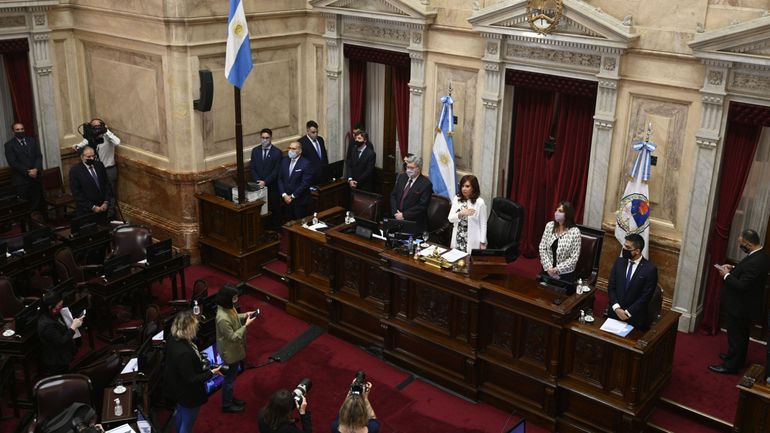 Dans sa lutte contre le Covid-19, l'Argentine approuve un impôt extraordinaire sur les grandes fortunes
