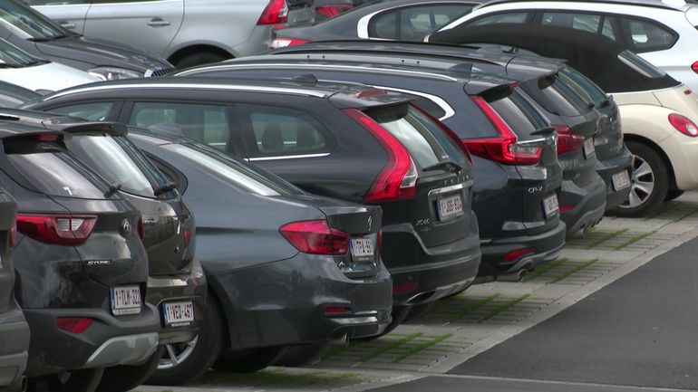 Environnement : les SUV, des voitures à succès en Belgique, mais jugées dangereuses et polluantes par certains