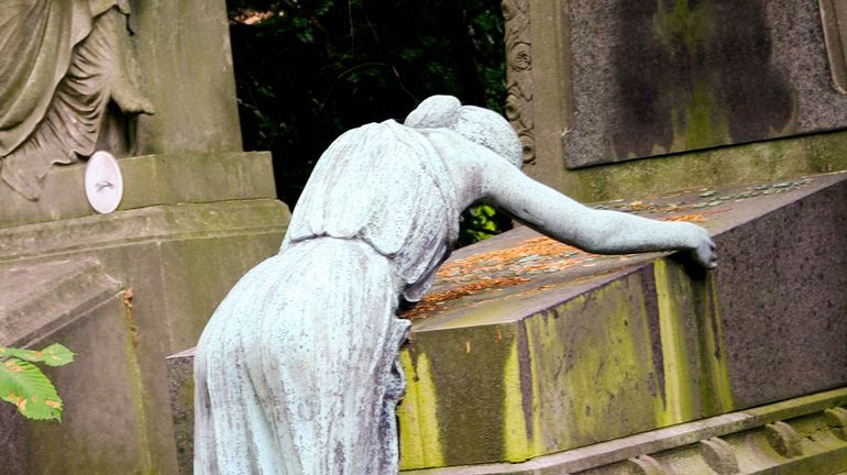 Taxe sur la mort : mourir à Bruxelles, un luxe ?