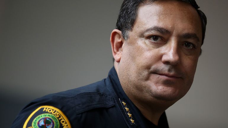 Mort de George Floyd : le chef de la police de Houston demande à Trump de se taire afin de 