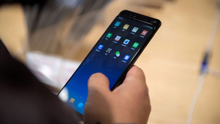 Le fabricant chinois de téléphones Xiaomi chute de 11% à Hong Kong après avoir été mis sur la liste noire par les Etats-Unis