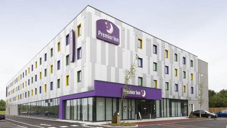 La maison mère des hôtels Premier Inn prévoit de supprimer 6.000 emplois