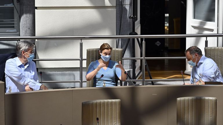 Coronavirus en Belgique : les experts tirent la sonnette d'alarme au Parlement flamand