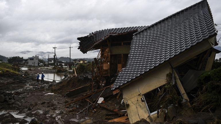 Japon : d'importantes inondations font au moins 55 morts, 