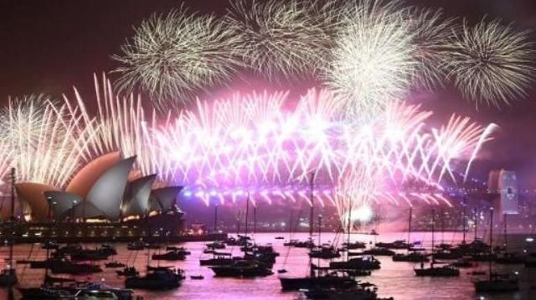 Australie : le célèbre le feu d'artifice de Sydney sera lancé sans public mais est maintenu malgré l'épidémie de coronavirus