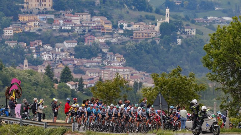 Giro : 3.500 mètres de dénivelé et une montée finale assez raide au menu de la 8ème étape (LIVE commenté à 11h50)