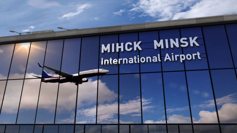 Bélarus : un avion Ryanair forcé à atterrir à Minsk pour permettre l'arrestation d'un opposant