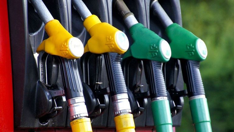 Les prix de l'essence, du diesel et du gasoil de chauffage sont encore en baisse